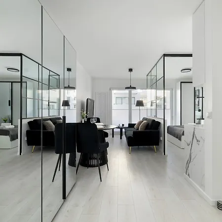 Bronowicka Modern By Bookinghost