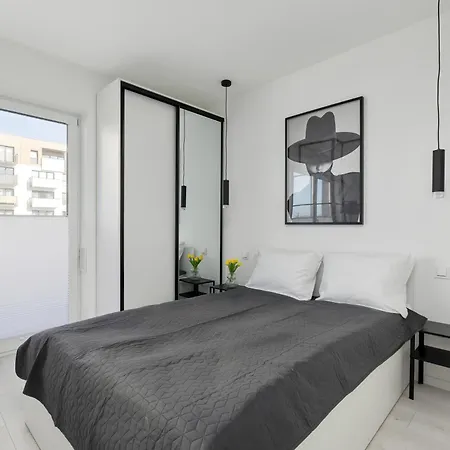 Bronowicka Modern By Bookinghost Apartment