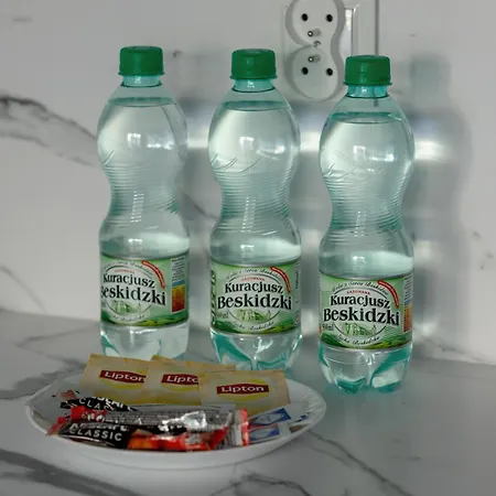 Bronowicka Modern By Bookinghost *