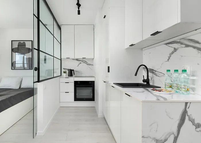 Bronowicka Modern By Bookinghost Apartment